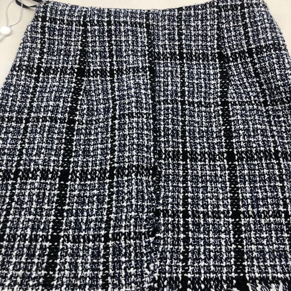 $398 Trina Turk Riya Skirt Distressed Style Tweed Mini Skirt Size-00 *READ - Picture 8 of 16